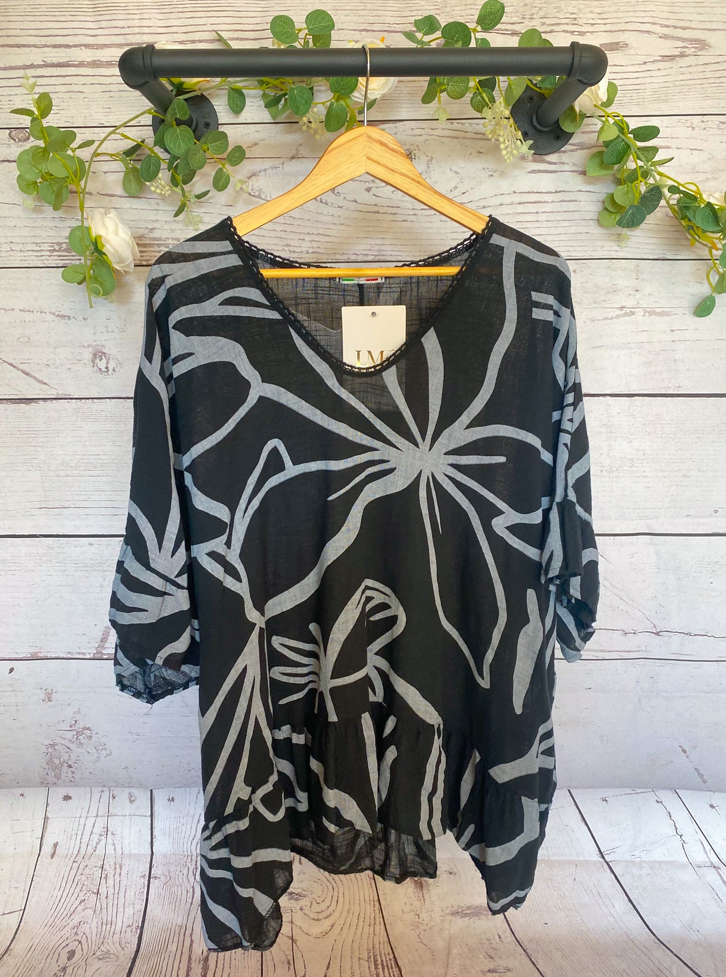 Leaf-Print Cotton Top