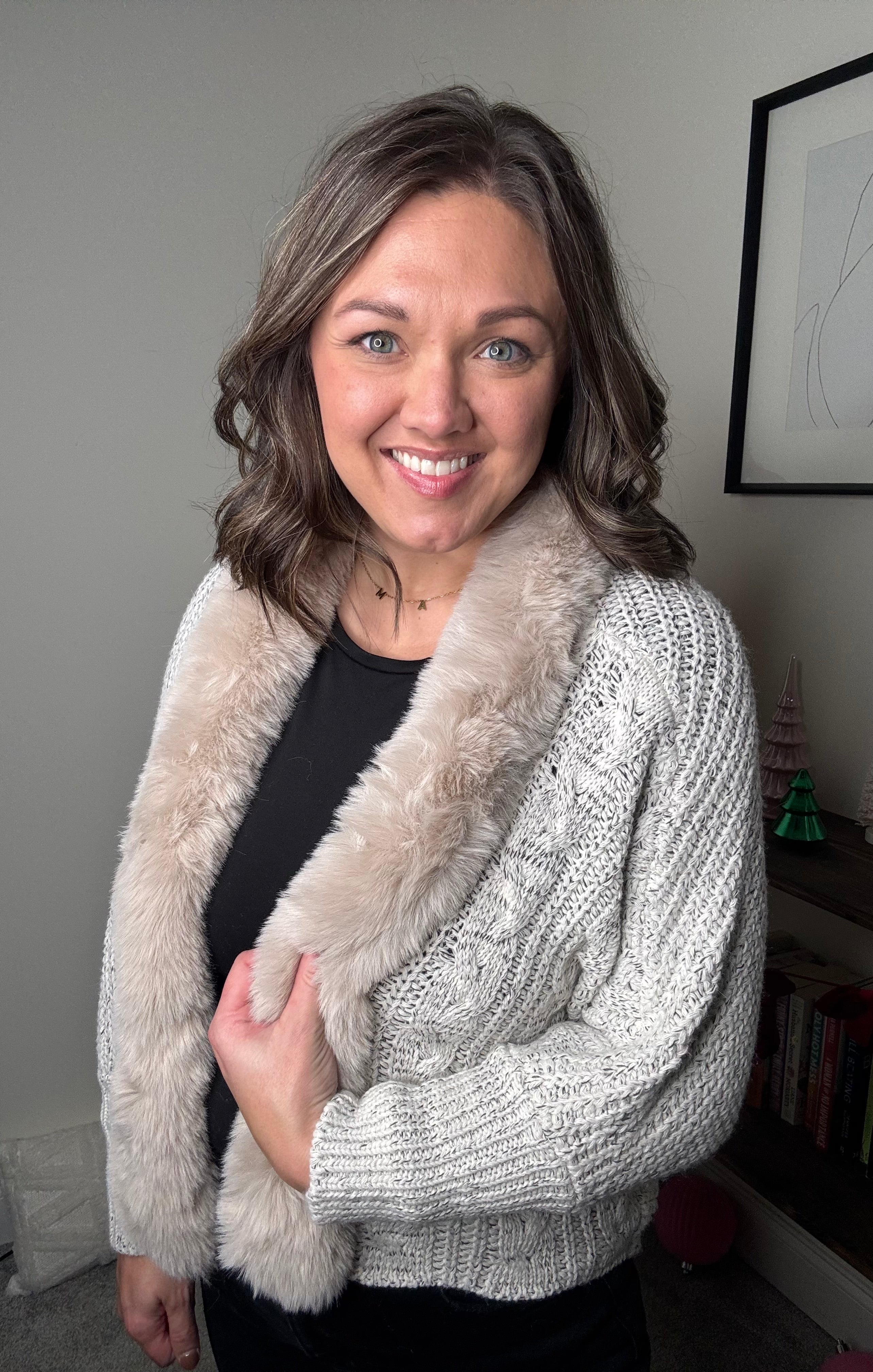 Frosted Faux Fur Collar Cardigan