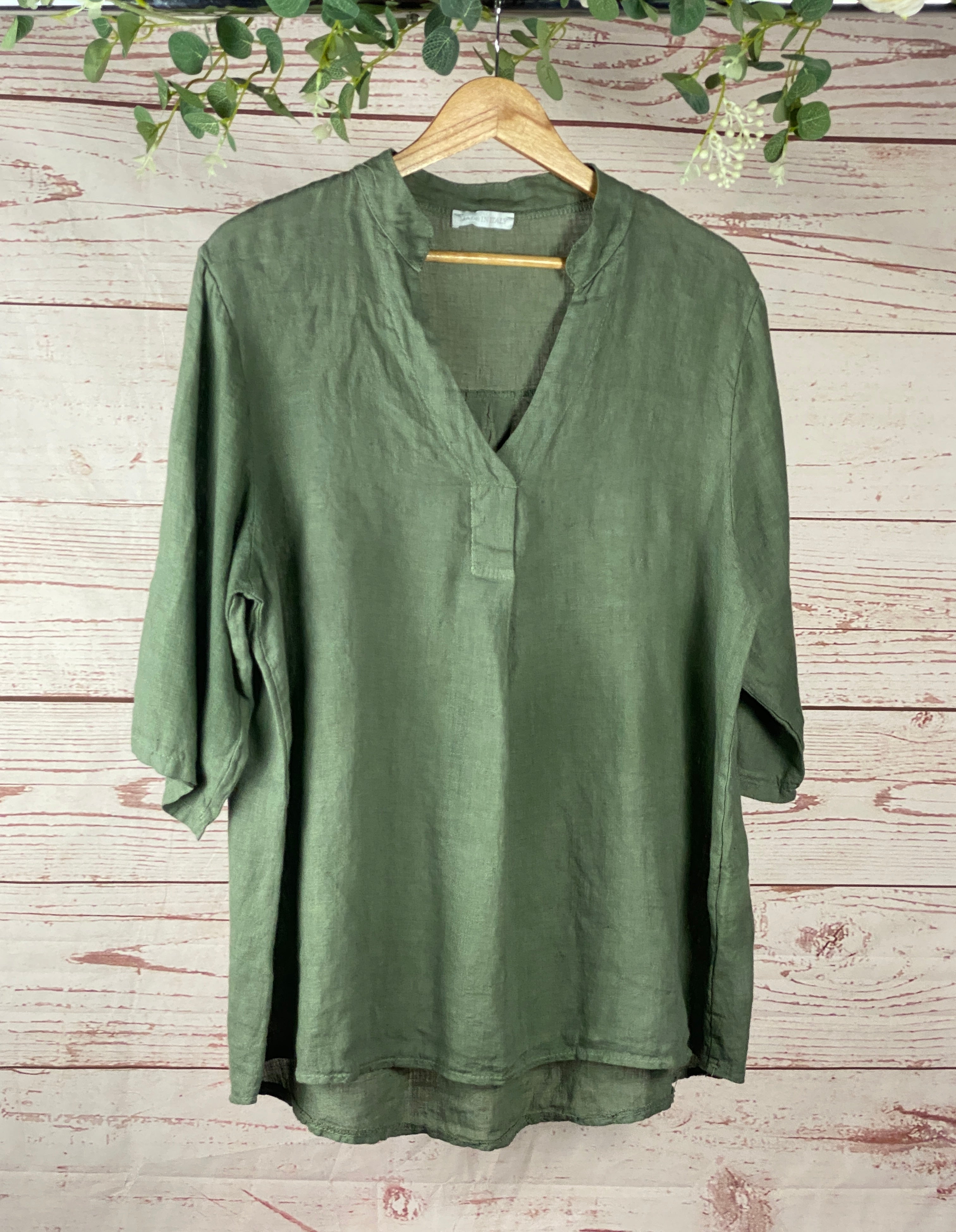 Vienna V-Neck Top